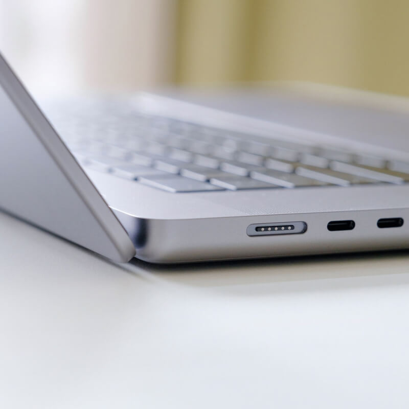 13 Ultrabook Gaming Laptop: Intel Core i7-1165G7 4 Core, NVIDIA GeForce GTX 1650 Ti Max-Q, 13.3" 1080p 120Hz, 16GB RAM, 512GB SSD, CNC Aluminum, Chroma RGB, Thunderbolt 4 - Imagem 2