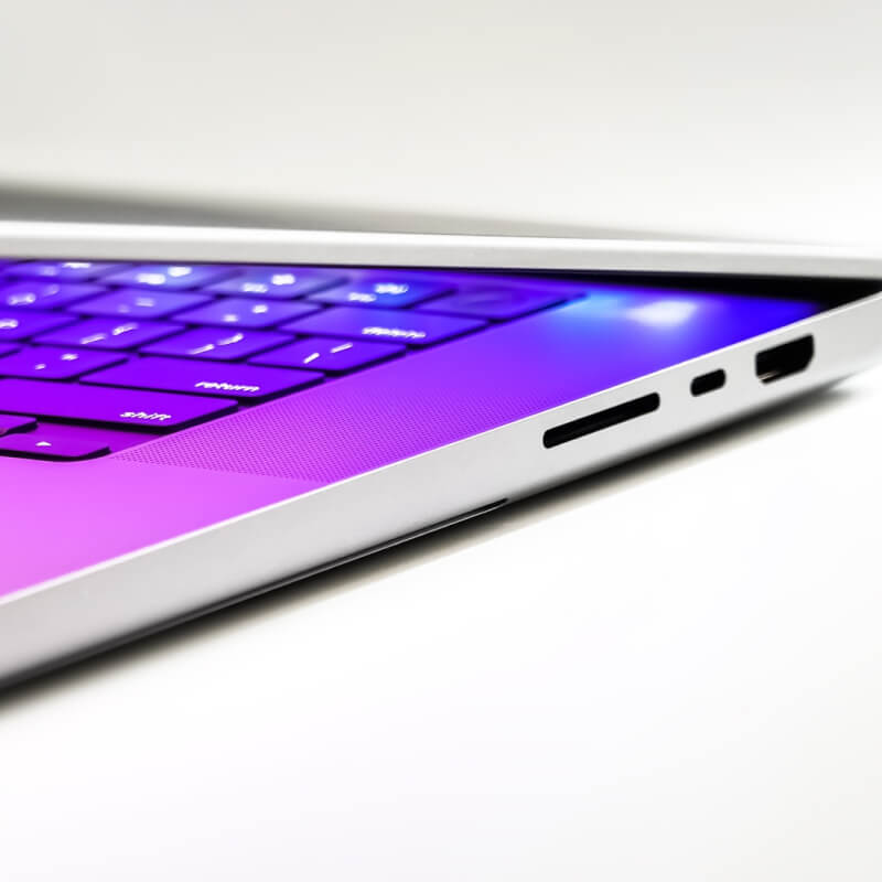 13 Ultrabook Gaming Laptop: Intel Core i7-1165G7 4 Core, NVIDIA GeForce GTX 1650 Ti Max-Q, 13.3" 1080p 120Hz, 16GB RAM, 512GB SSD, CNC Aluminum, Chroma RGB, Thunderbolt 4 - Imagem 3