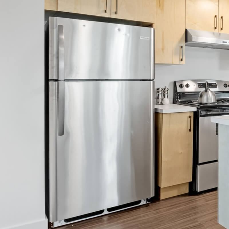 2 Door Apartment Size Refrigerator with Freezer, 7.2 cu ft, Platinum Series, Stainless Steel - Imagem 2